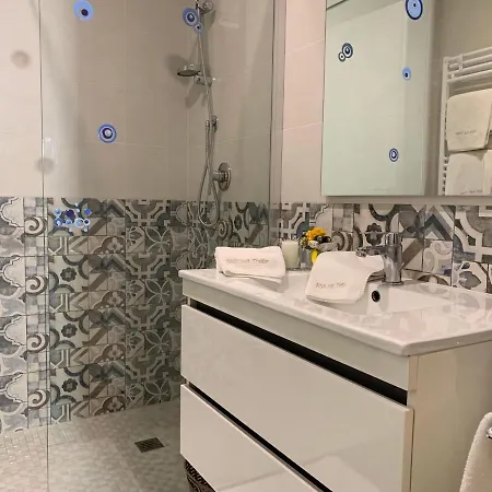 Oda ve Kahvaltı Indi Thelar Villa Guardia