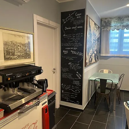 Bed & Breakfast Indi Thelar 4*